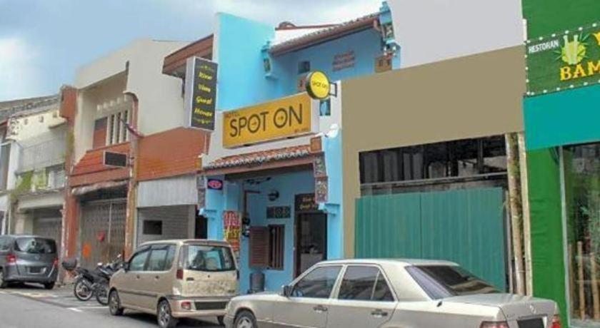 Spot On 89707 River View 2*